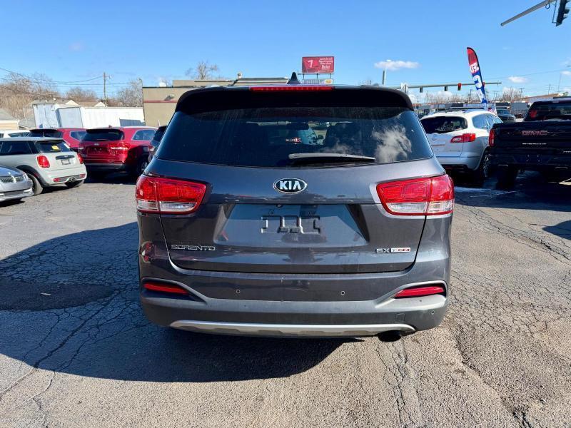 Kia Sorento EX 2WD 2016