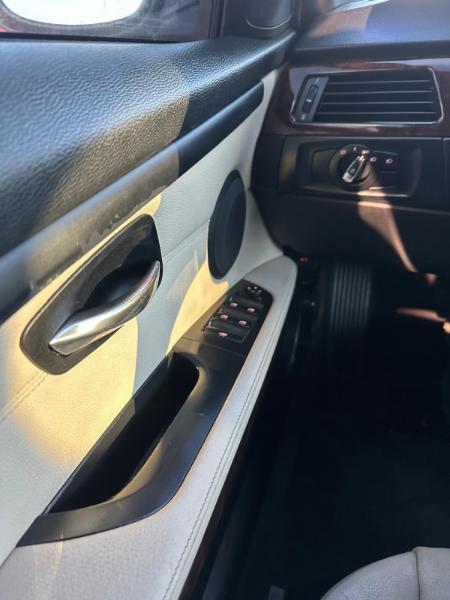 BMW 3-Series 328i Convertible 2012