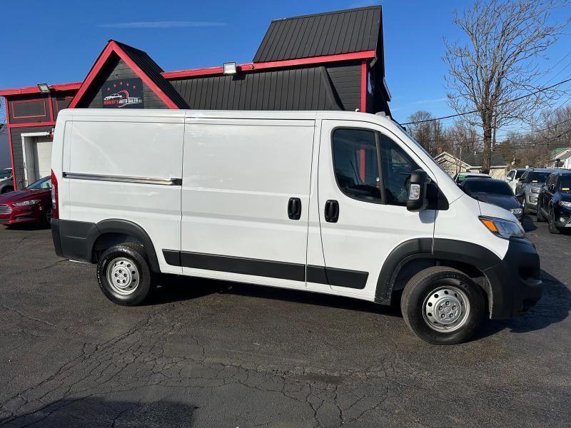 RAM Promaster 1500 Low Roof 136-in. WB 2023