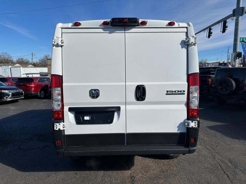 RAM Promaster 1500 Low Roof 136-in. WB 2023