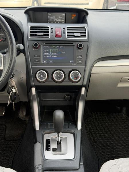 Subaru Forester 2.5i Premium PZEV CVT 2016