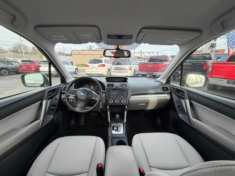 Subaru Forester 2.5i Premium PZEV CVT 2016