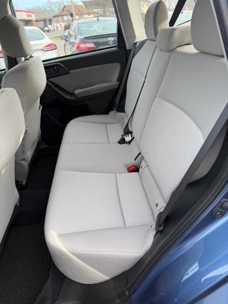 Subaru Forester 2.5i Premium PZEV CVT 2016