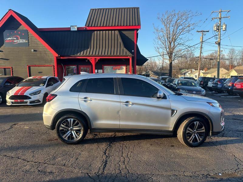 Mitsubishi Outlander Sport 2.0 ES 4WD CVT 2020