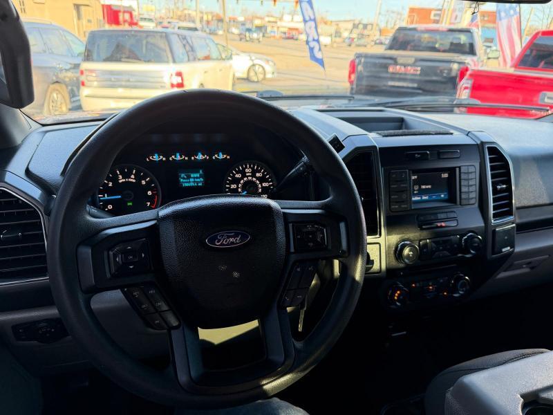 Ford F-150 XL SuperCrew 5.5-ft. Bed 2WD 2017