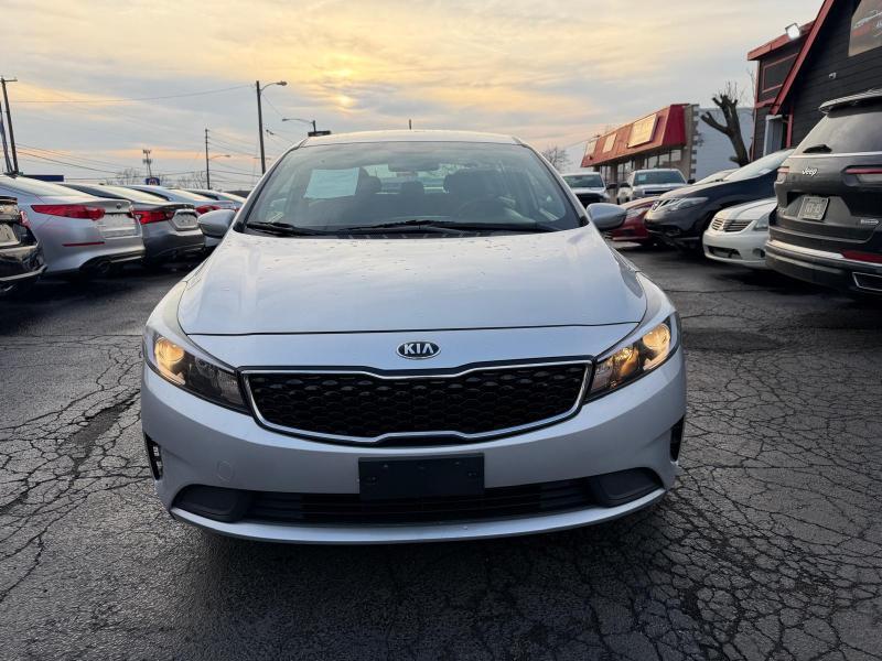 Kia Forte 5-Door LX 2017