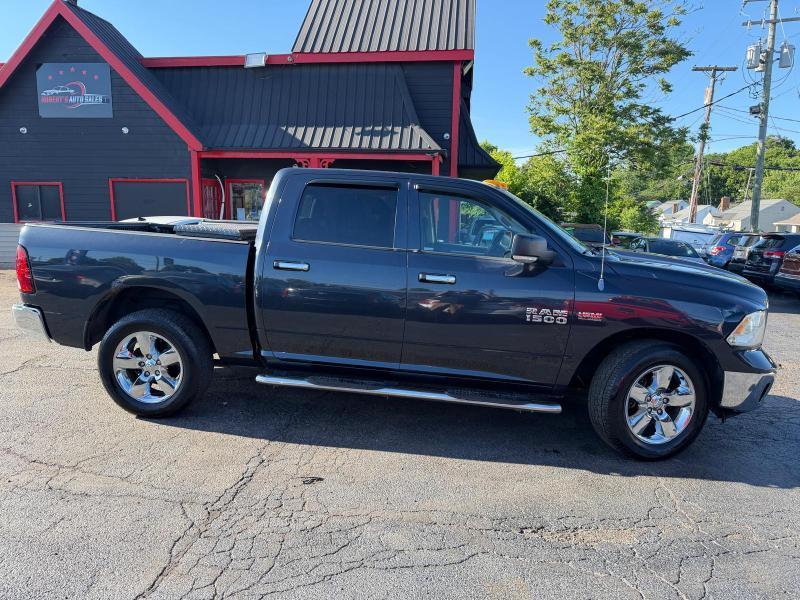 RAM 1500 SLT Crew Cab SWB 4WD 2013