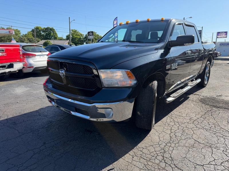 RAM 1500 SLT Crew Cab SWB 4WD 2013