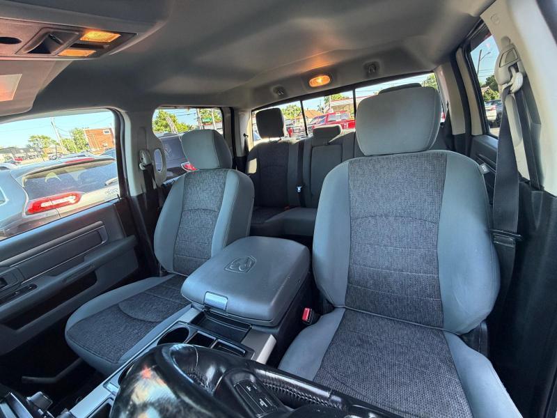 RAM 1500 SLT Crew Cab SWB 4WD 2013