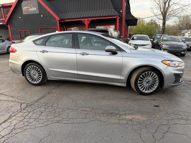 Ford Fusion Hybrid SE 2020