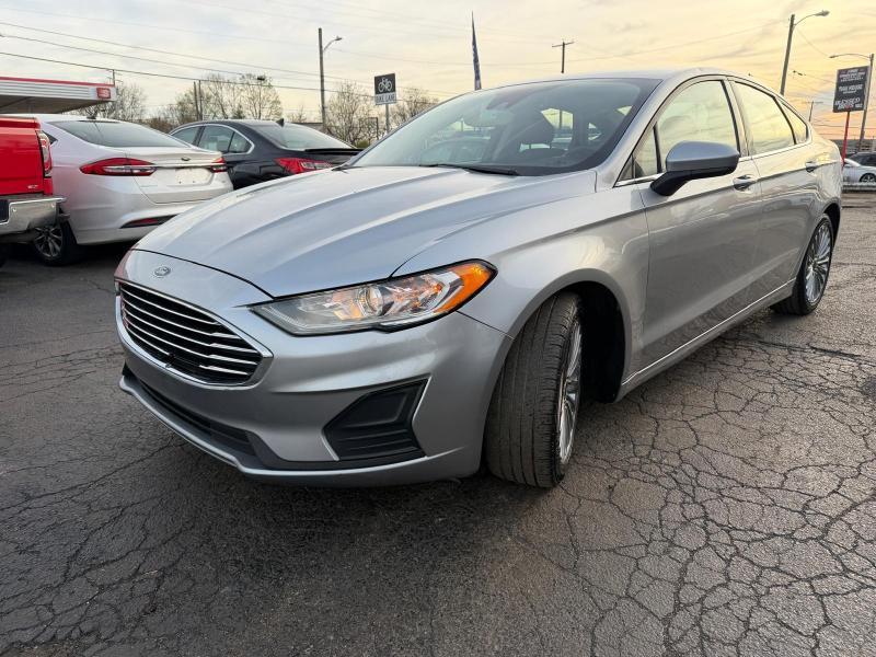 Ford Fusion Hybrid SE 2020