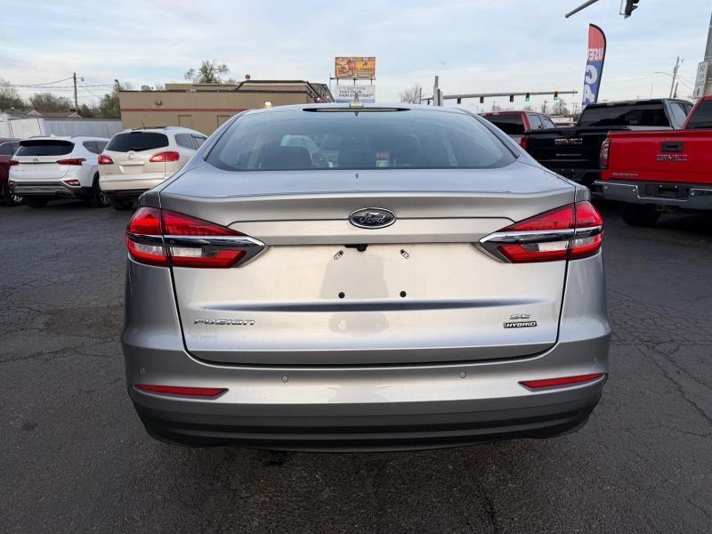 Ford Fusion Hybrid SE 2020