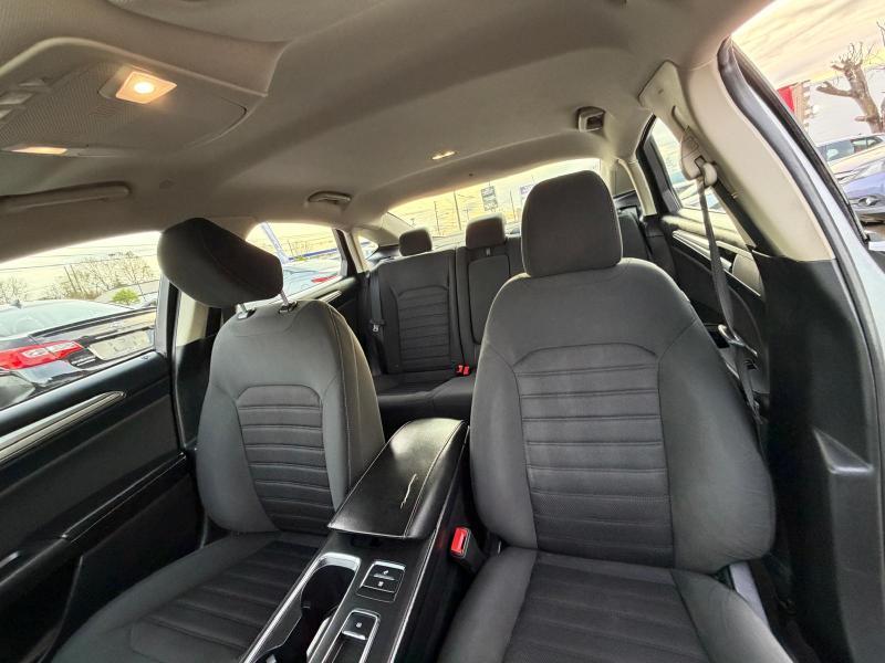 Ford Fusion Hybrid SE 2020