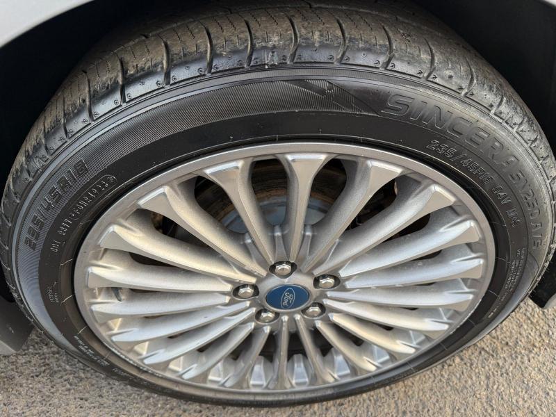 Ford Fusion Hybrid SE 2020