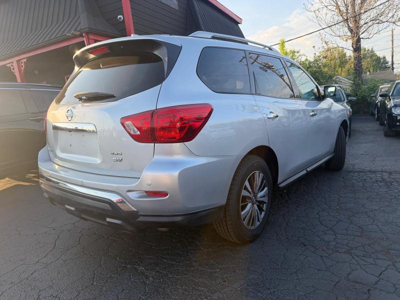 Nissan Pathfinder SV 4WD 2020