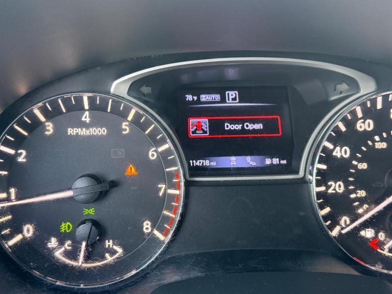 Nissan Pathfinder SV 4WD 2020