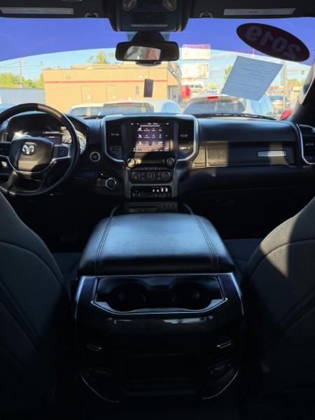 RAM 1500 Big Horn Crew Cab SWB 4WD 2019