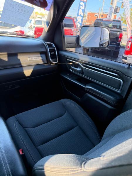 RAM 1500 Big Horn Crew Cab SWB 4WD 2019