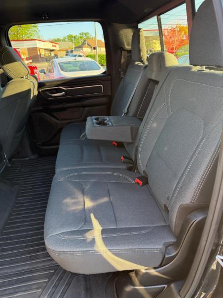 RAM 1500 Big Horn Crew Cab SWB 4WD 2019