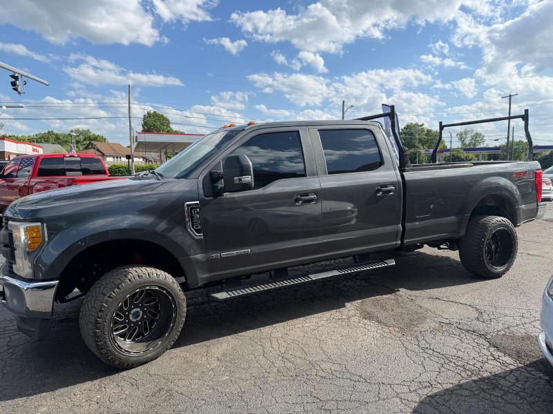 Ford F-350 SD XL Crew Cab 4WD 2017