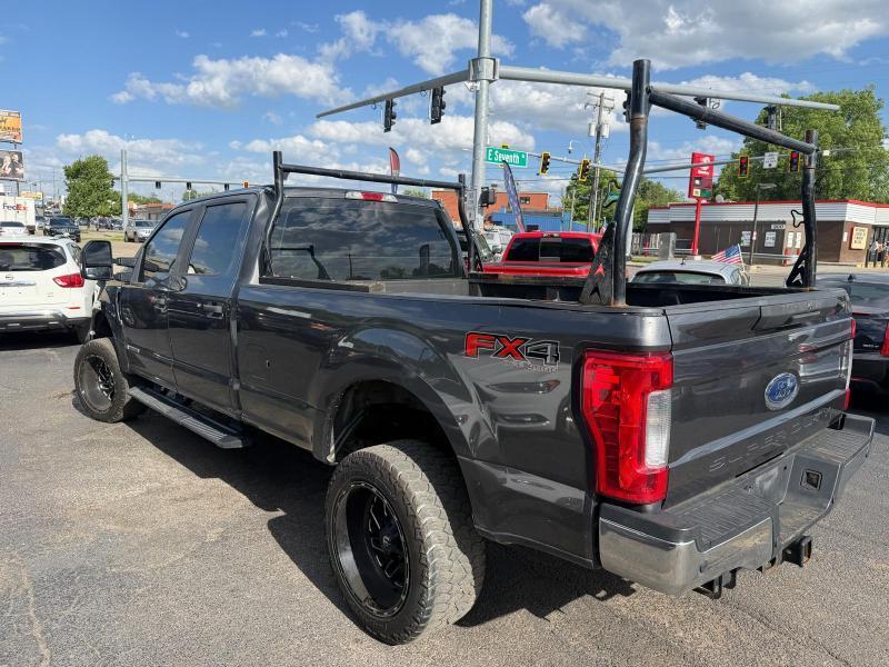 Ford F-350 SD XL Crew Cab 4WD 2017