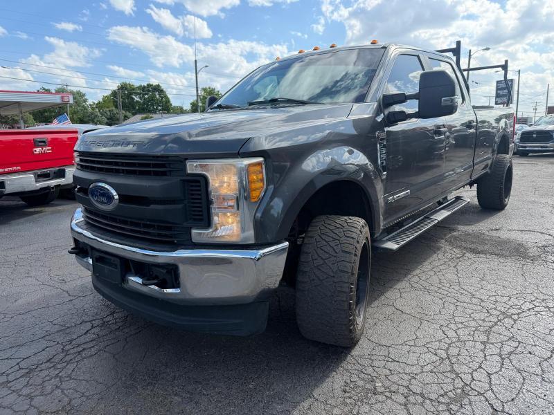 Ford F-350 SD XL Crew Cab 4WD 2017