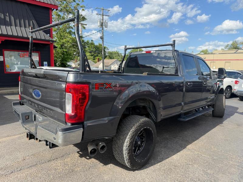 Ford F-350 SD XL Crew Cab 4WD 2017