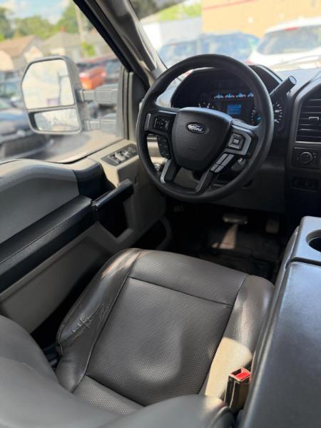 Ford F-350 SD XL Crew Cab 4WD 2017