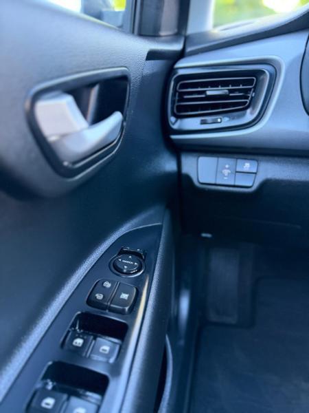 Kia Rio LX 2020