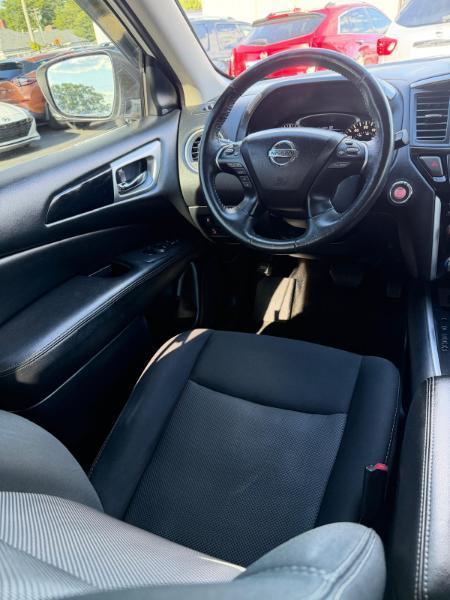 Nissan Pathfinder S 4WD 2019