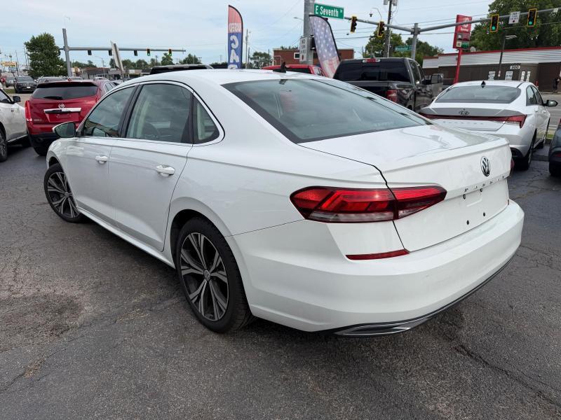 Volkswagen Passat SE 2021