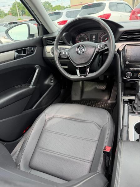 Volkswagen Passat SE 2021