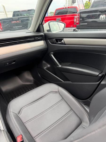 Volkswagen Passat SE 2021
