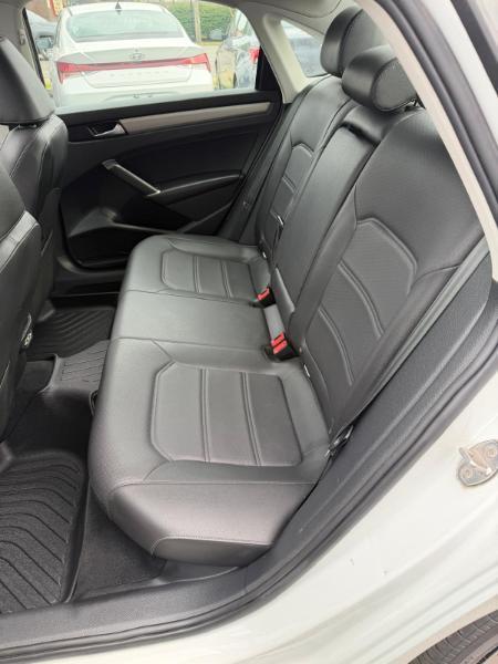Volkswagen Passat SE 2021