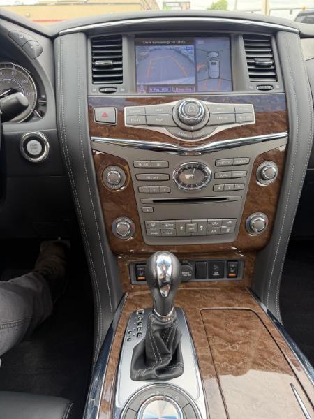 Infiniti QX80 Limited 4WD 2017