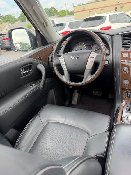 Infiniti QX80 Limited 4WD 2017