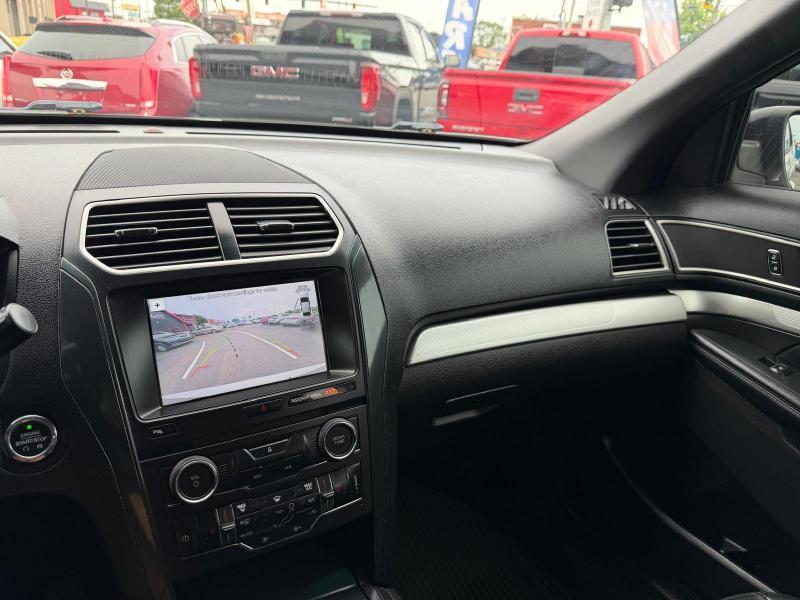 Ford Explorer XLT 4WD 2017