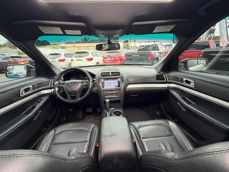 Ford Explorer XLT 4WD 2017