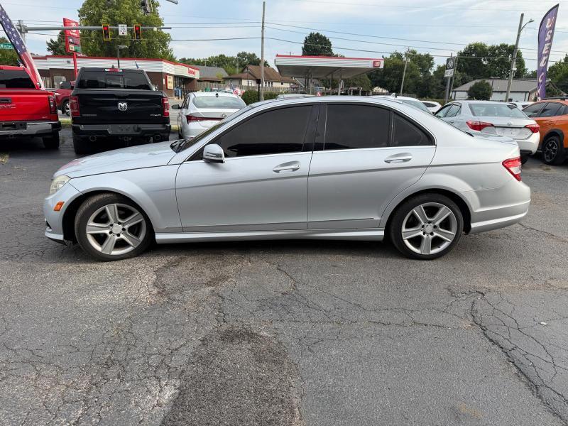 Mercedes-Benz C-Class C300 4MATIC Luxury Sedan 2010