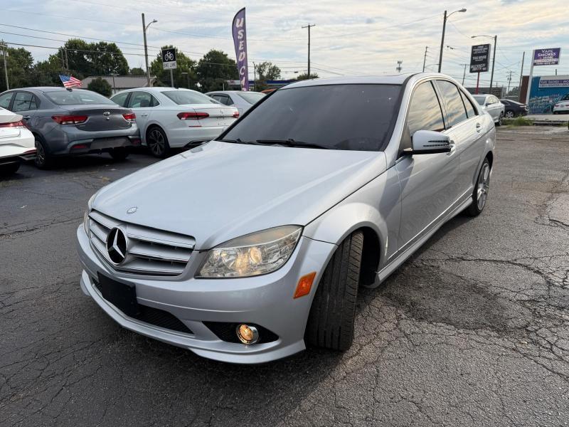 Mercedes-Benz C-Class C300 4MATIC Luxury Sedan 2010