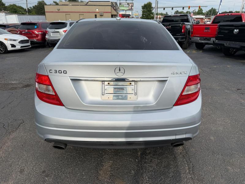 Mercedes-Benz C-Class C300 4MATIC Luxury Sedan 2010