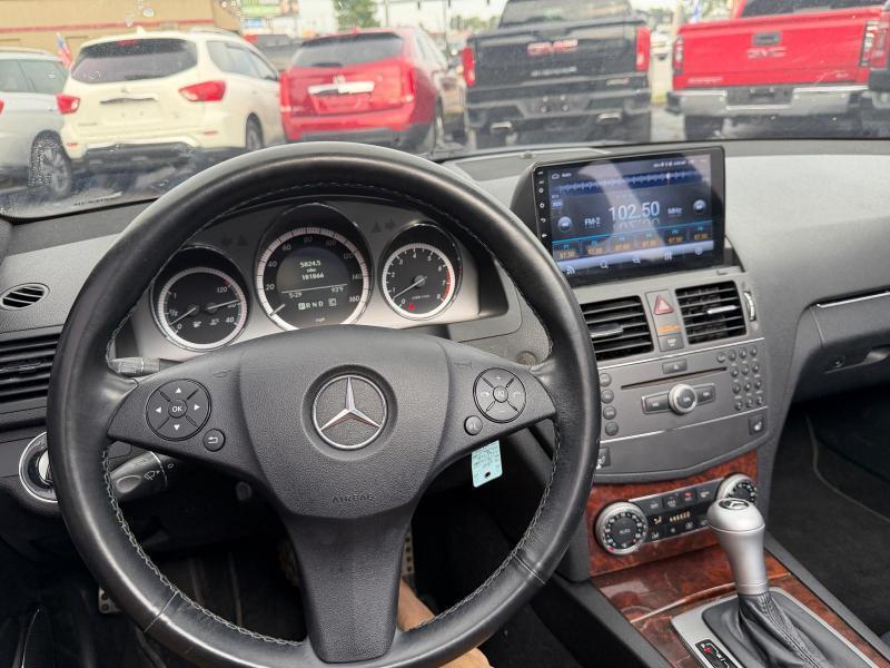 Mercedes-Benz C-Class C300 4MATIC Luxury Sedan 2010