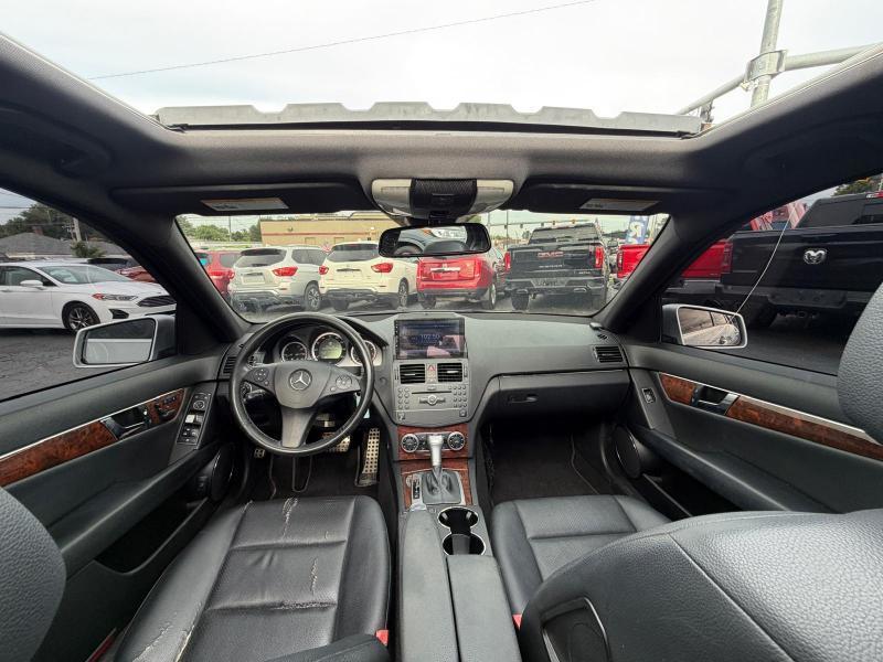 Mercedes-Benz C-Class C300 4MATIC Luxury Sedan 2010
