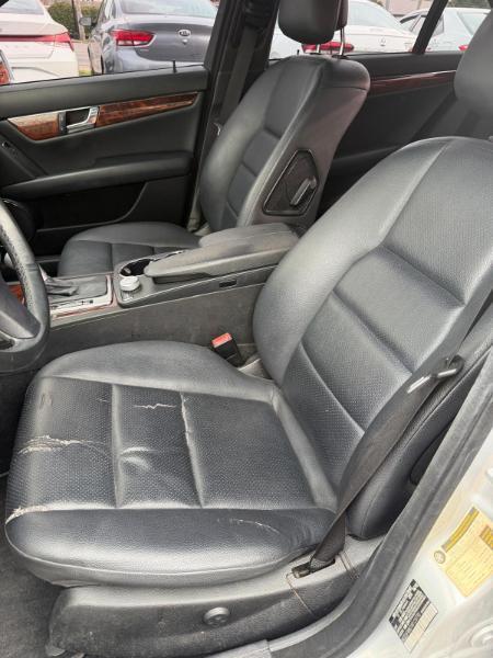Mercedes-Benz C-Class C300 4MATIC Luxury Sedan 2010