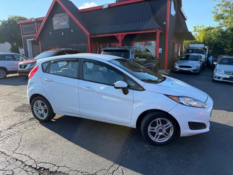 Ford Fiesta SE Hatchback 2017