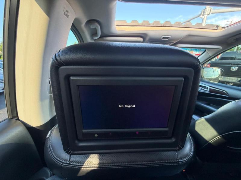 Nissan Pathfinder S 4WD 2015