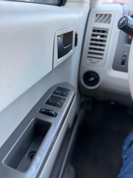 Ford Escape XLS FWD 2010