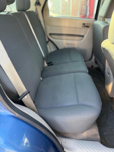 Ford Escape XLS FWD 2010