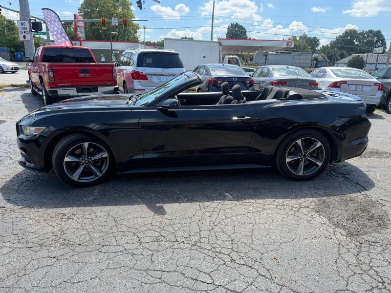 2015 Ford Mustang V6 - Photo 6