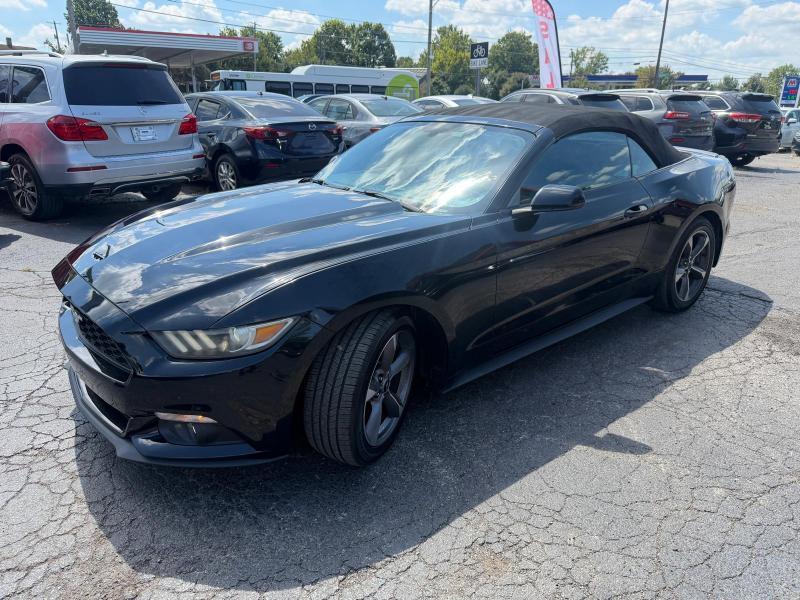 2015 Ford Mustang V6 - Photo 7